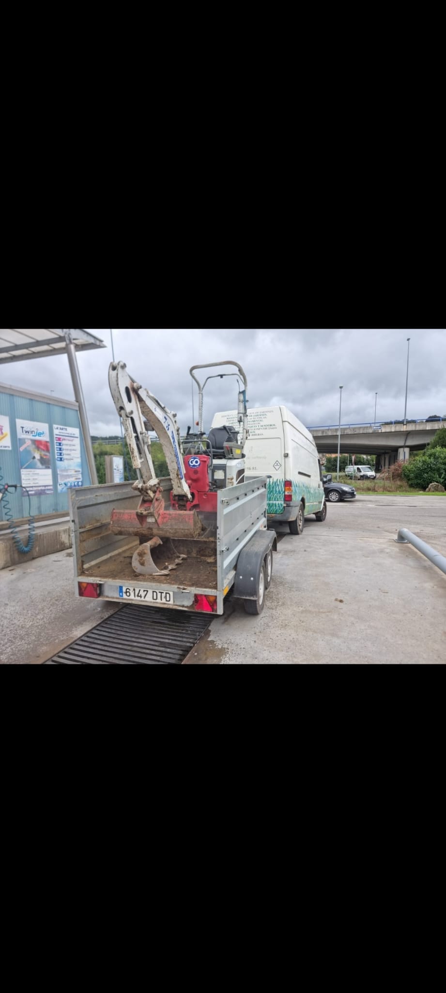 Miniexcavadora para trabajos